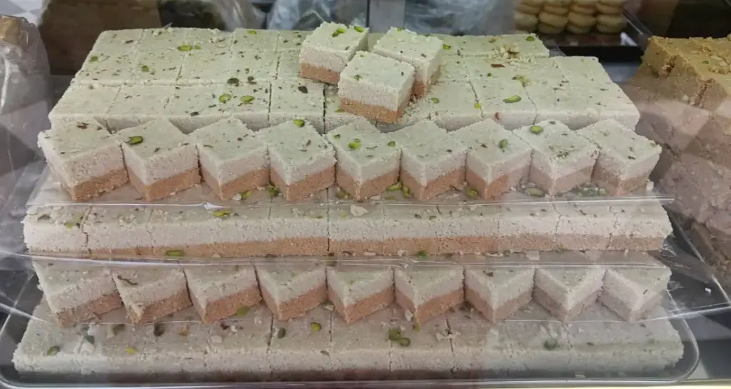 DOUBLE DEKAR MILK BARFI PER 1/2 KG 