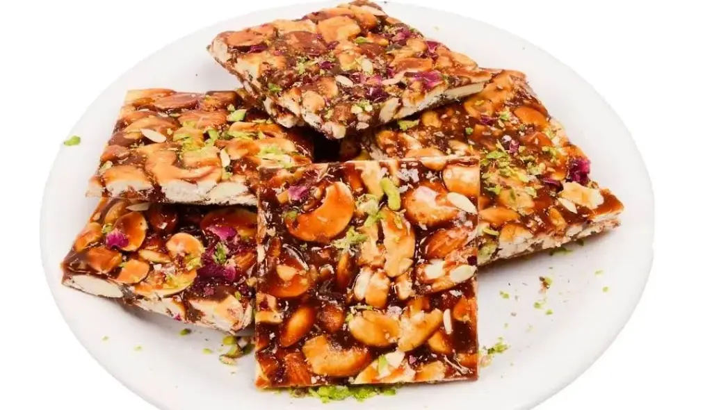 DRYFRUIT CHIKKI PER 1/2 KG 
