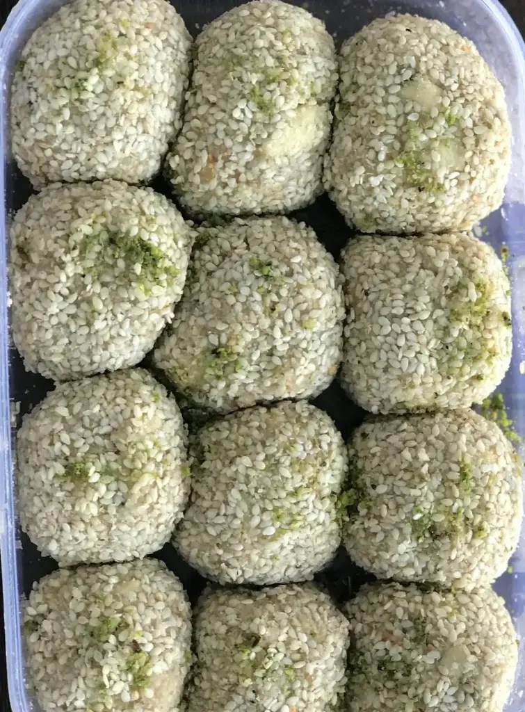 TILL KE LADDU PER 1/2 KG