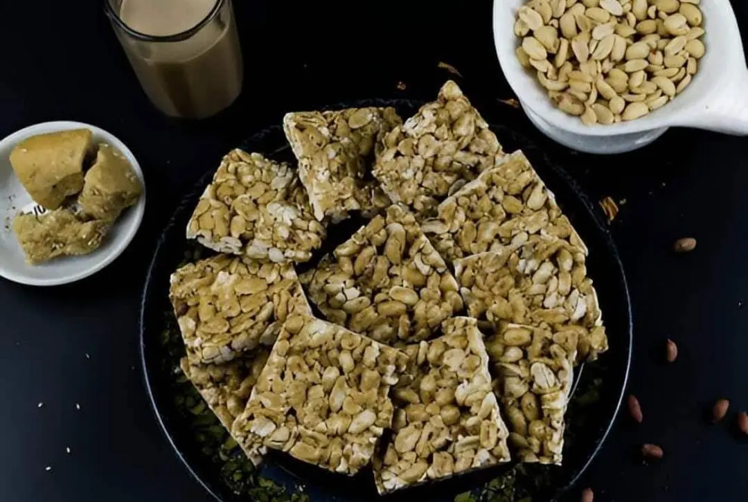 SPECIAL GHEE ELAICHI BHATINDA CHIKKI PER 1/2 KG