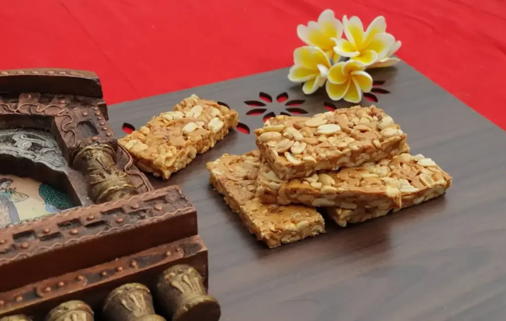 SPECIAL BHATINDA CHIKKI PER 1/2 KG 