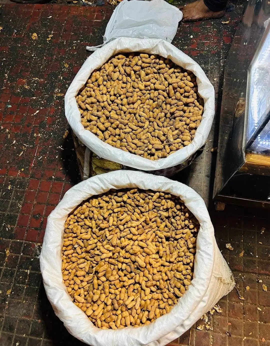 ROASTED PEANUTS/ MUGHFALI PER 1/2 KG