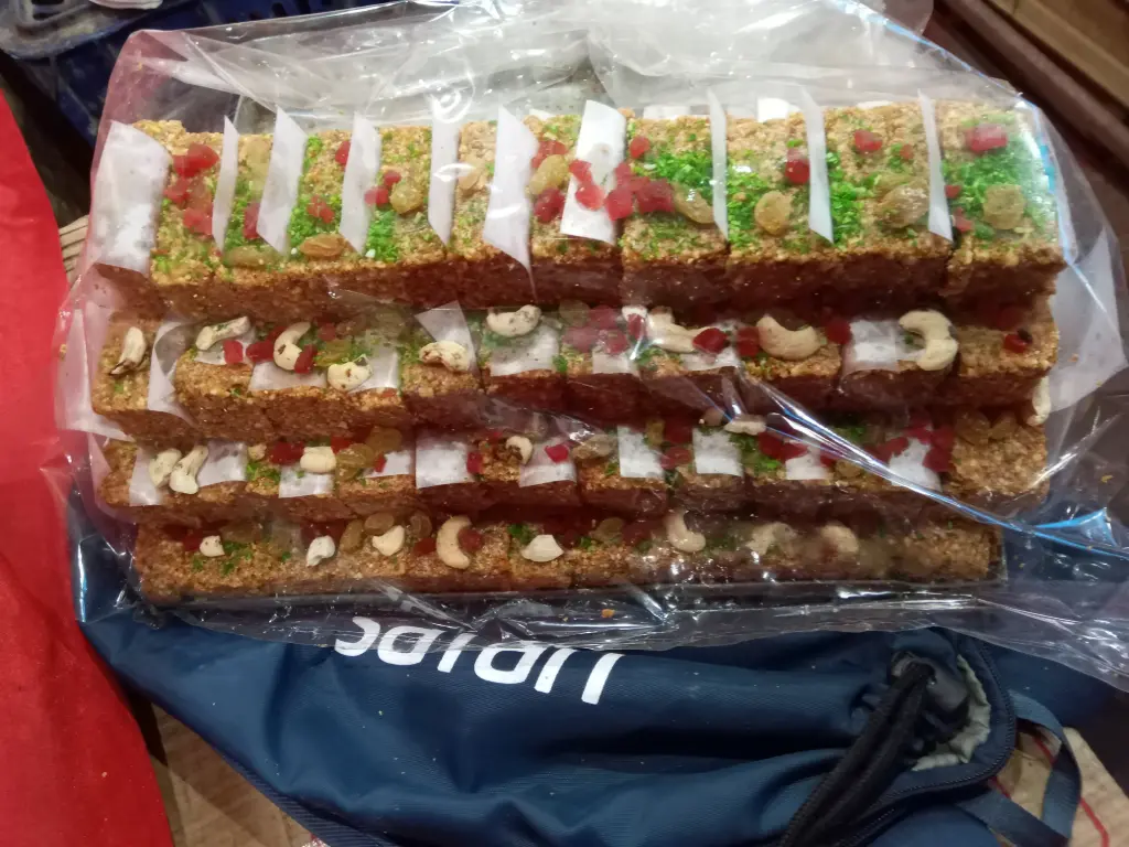 GHOND WITH DRY FRUIT BARFI PER 1/2 KG 